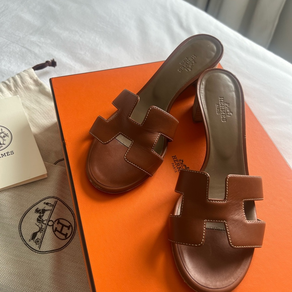Hermes Oasis Sandals